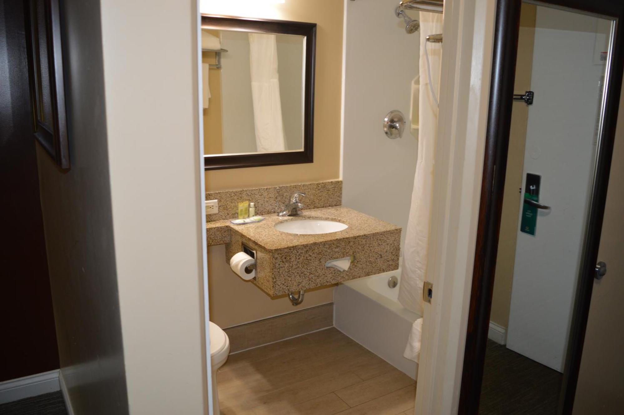 Quality Inn O'Hare Airport Schiller Park Esterno foto